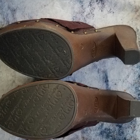 Sale L.e.i Women's Anetteco Brown Faux Leather Tassel Flap Clog Heels Size 11 - Picture 6 of 8